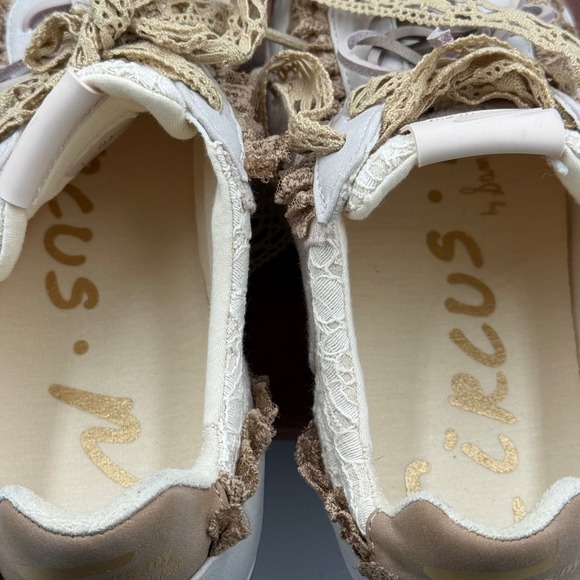 Circus NY Sam Edelman Nash Lace Ruffle Sneakers Beige Tan Floral Girly Women 8.5 - Picture 11 of 12